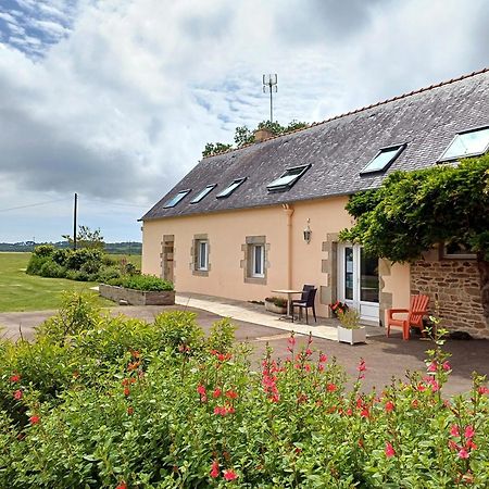 Au Calme A 10Mn Des Baies De Douarnenez Et Audierne Avec Cuisine A Disposition Mahalon Exterior photo