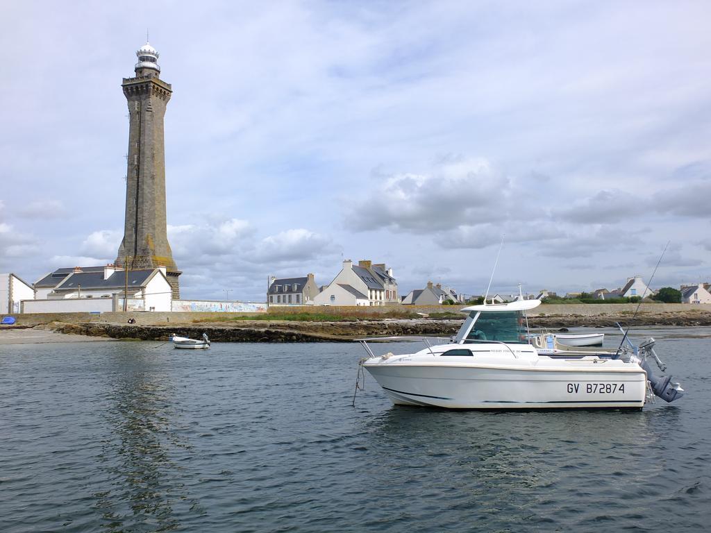 Au Calme A 10Mn Des Baies De Douarnenez Et Audierne Avec Cuisine A Disposition Mahalon Exterior photo