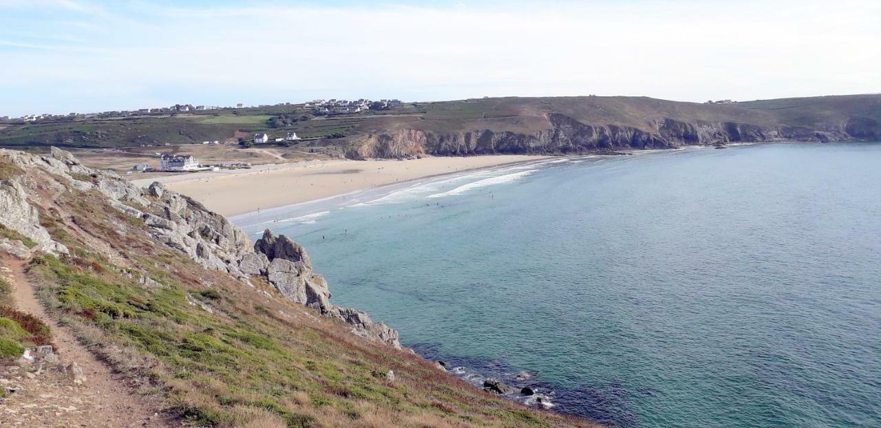 Au Calme A 10Mn Des Baies De Douarnenez Et Audierne Avec Cuisine A Disposition Mahalon Exterior photo